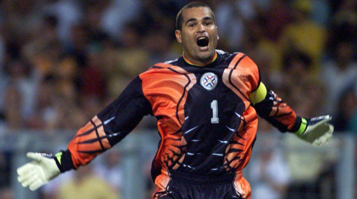 Thiên tài khung gỗ - thủ môn ghi bàn Jose Luis Chilavert với 62 chiến thắng